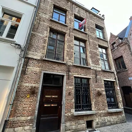 Authentic In The Heart Of * Anvers